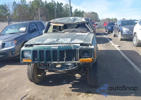 1999 Jeep Cherokee Classic/Sport from USA, damaged, VIN 1J4FF68S0XL677232